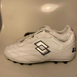 Lotto soccer shoes/cleats